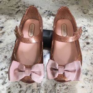 Mini melissa Rose gold coral shimmering girl shoes with bow accents